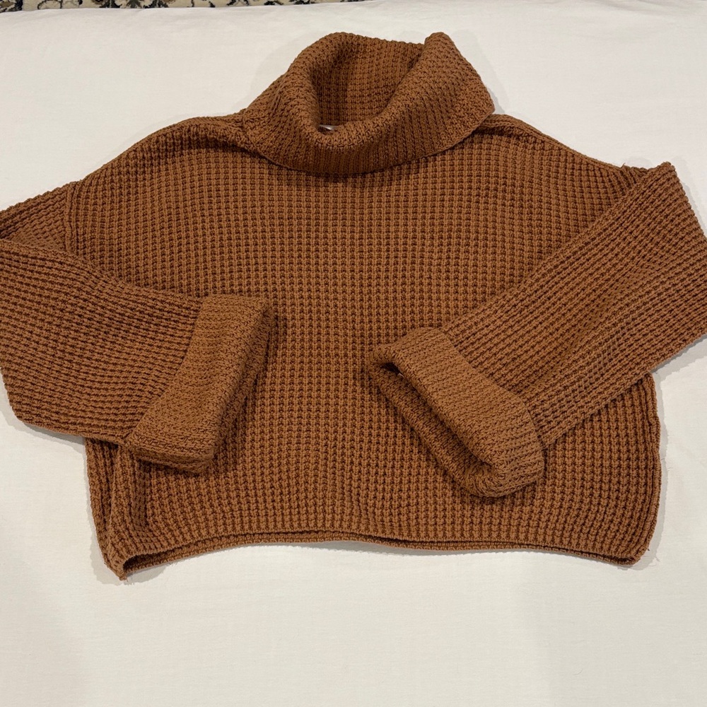 Free People Chunky Waffle Turtleneck Sweater in Rust Brown